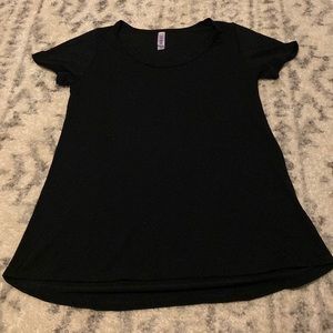 Lularoe Classic Tee